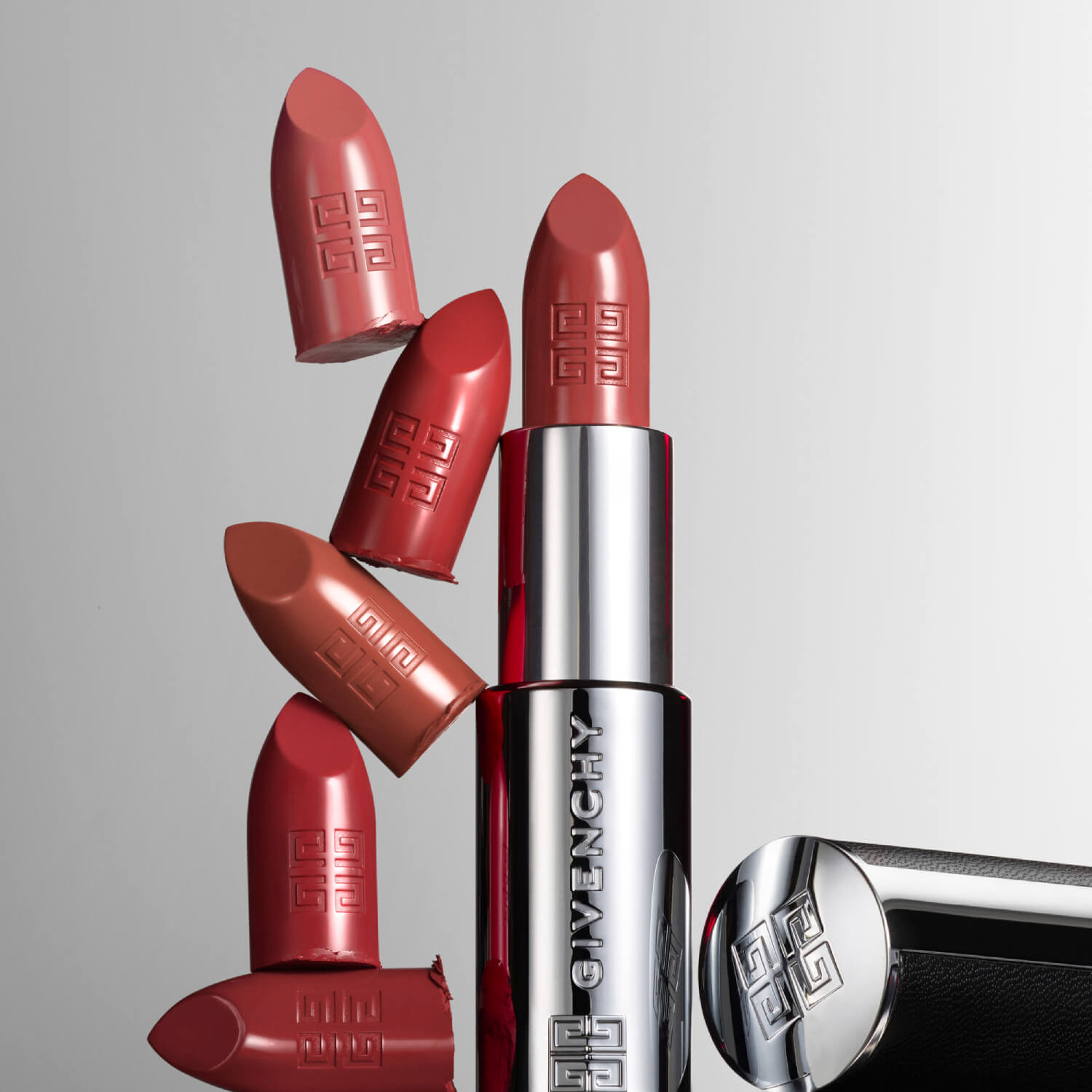 LE ROUGE INTERDIT INTENSE SILK REFIL (RECARGA DE LABIAL SEMI-MATE)
